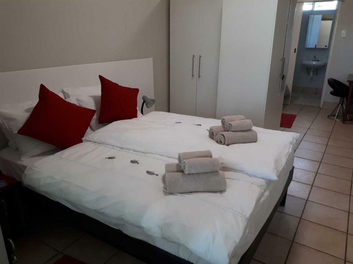 ホテル Suiderhof Self-Catering ウィントフーク エクステリア 写真