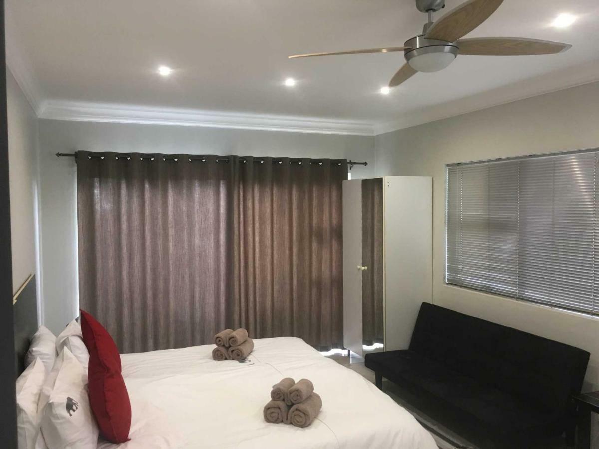 ホテル Suiderhof Self-Catering ウィントフーク エクステリア 写真