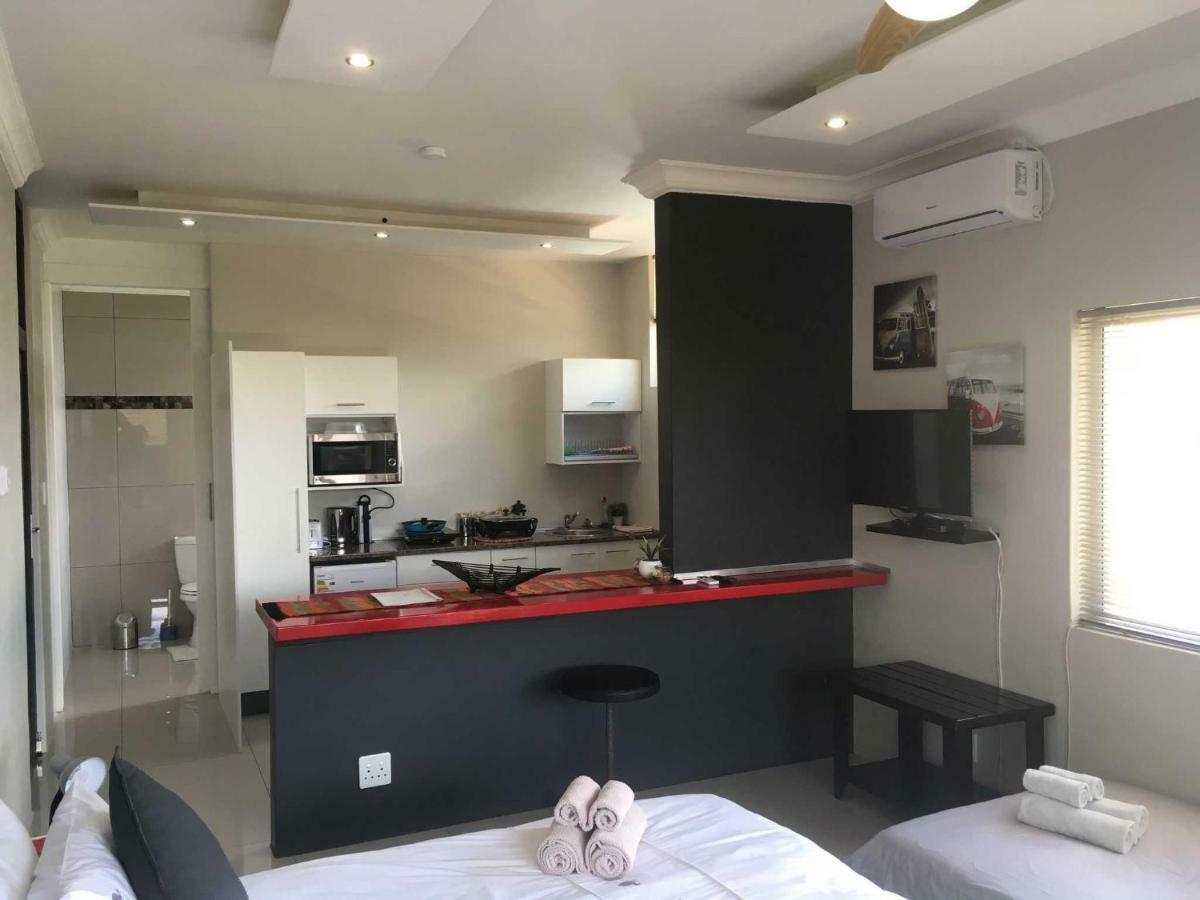 ホテル Suiderhof Self-Catering ウィントフーク エクステリア 写真