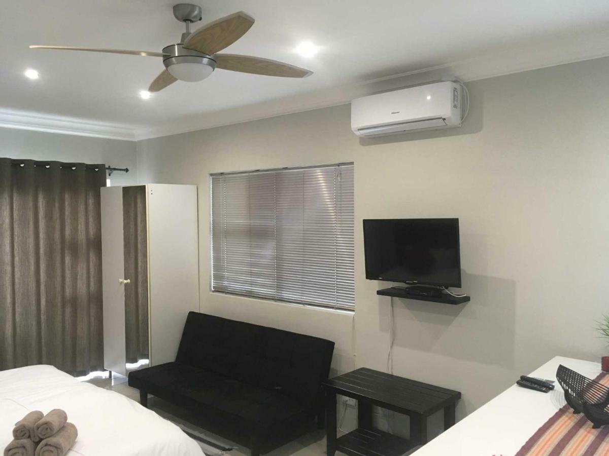 ホテル Suiderhof Self-Catering ウィントフーク エクステリア 写真