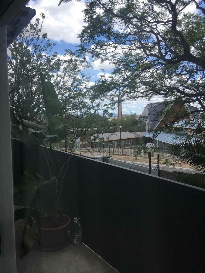 ホテル Suiderhof Self-Catering ウィントフーク エクステリア 写真