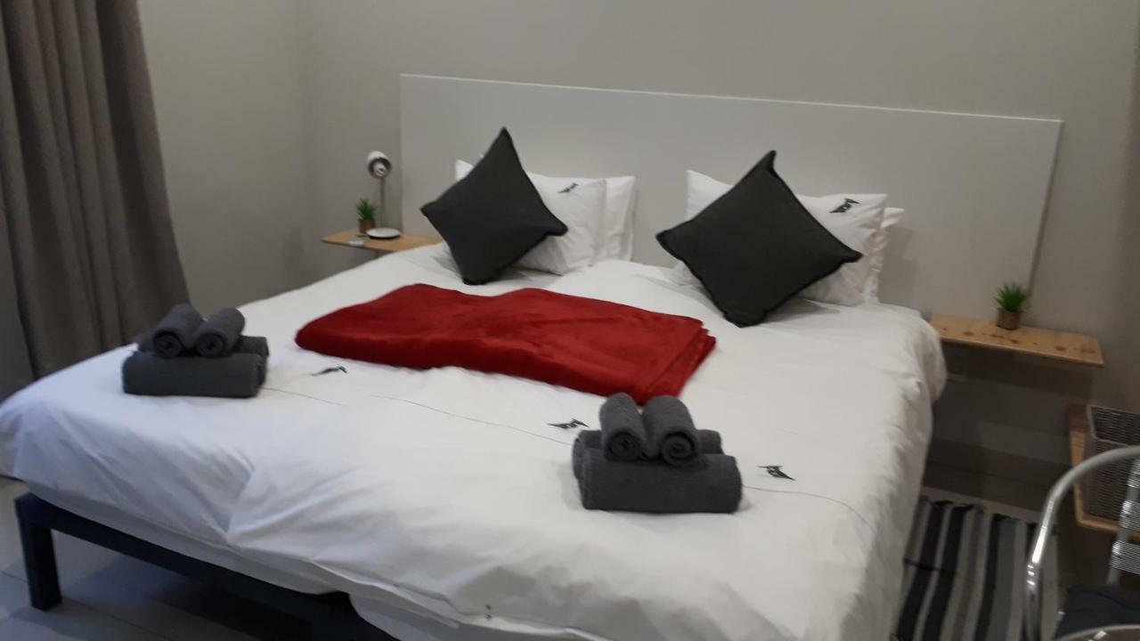 ホテル Suiderhof Self-Catering ウィントフーク エクステリア 写真